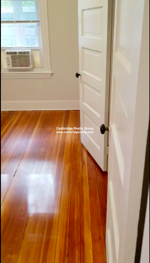 4 bed, 2 bath apartment for rent at 25 Fainwood Circle Unit 2T, Mid Cambridge — photo 11 of 16
