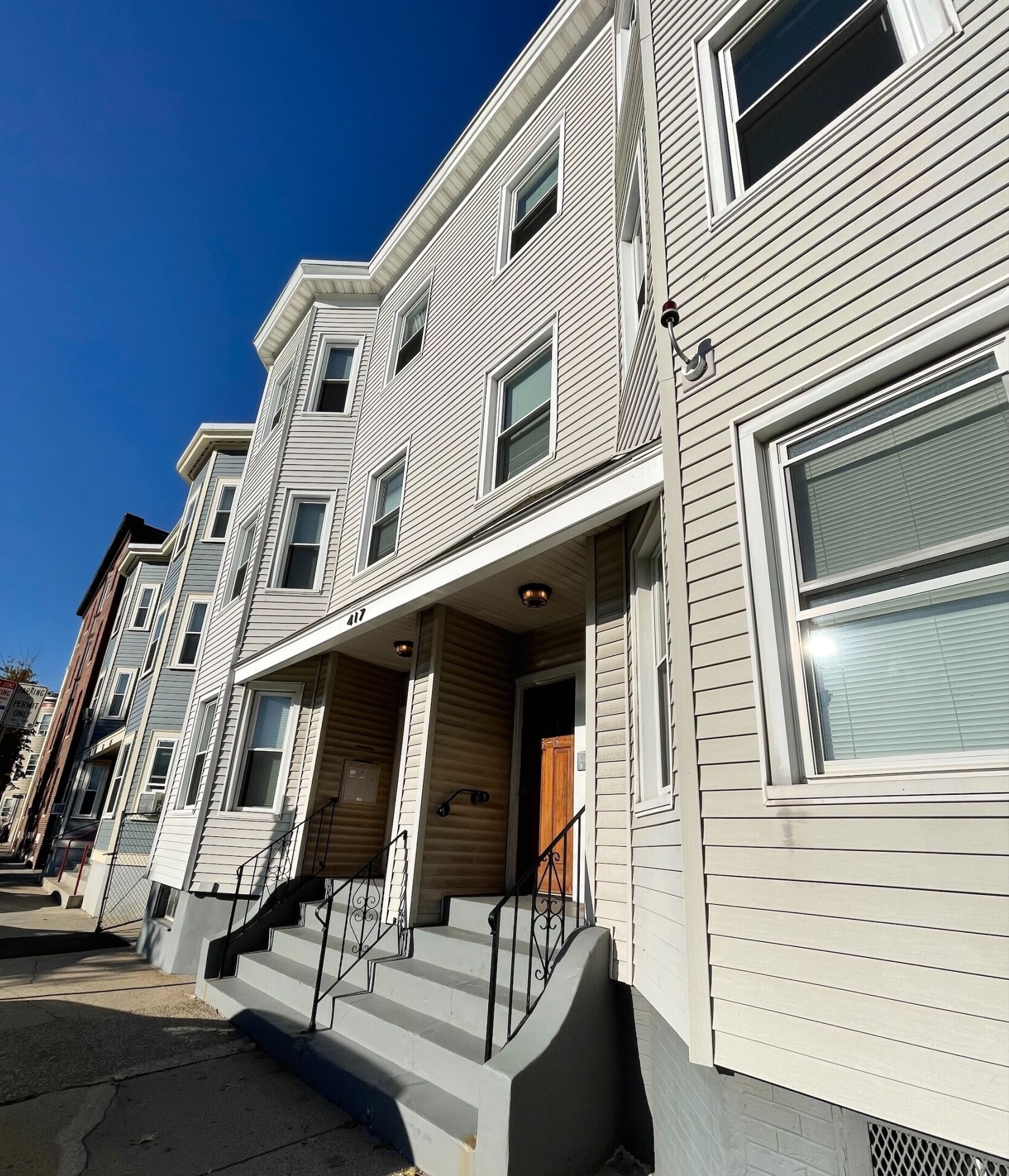 3 bed, 1 bath apartment for rent at 417 Cardinal Medeiros Ave Unit 3T, Wellington-Harrington — photo 7 of 8