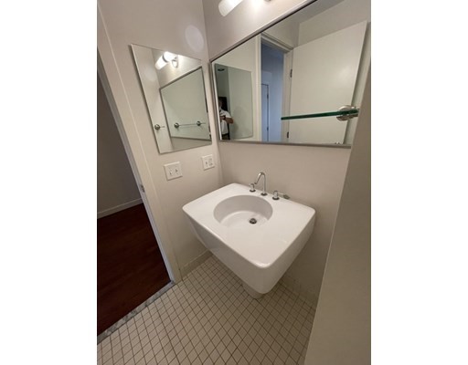 1 bed, 1 bath apartment for rent at 88 Kingston St Unit 6B, Boston Downtown — photo 3 of 12