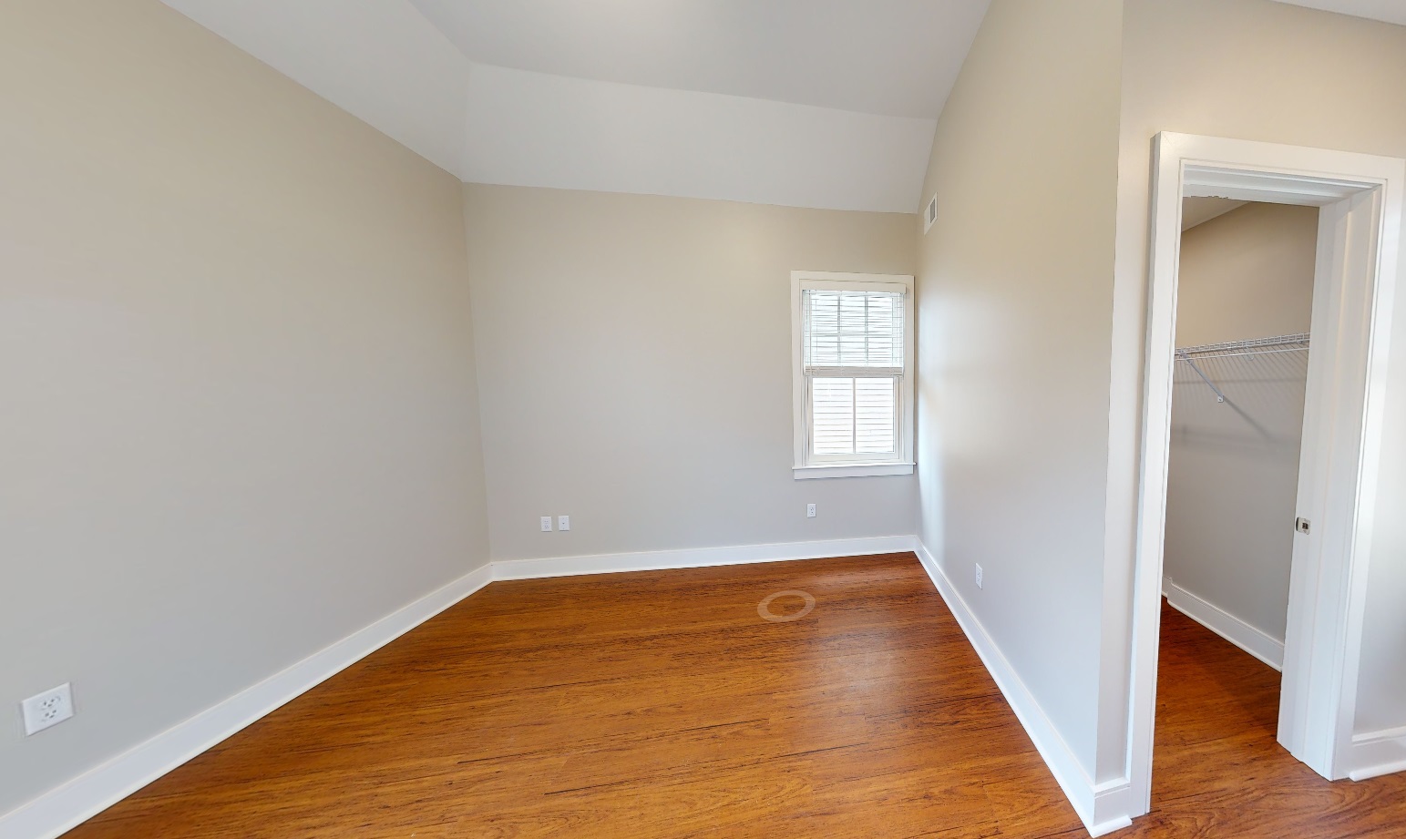 384 Harvard St, Mid-Cambridge