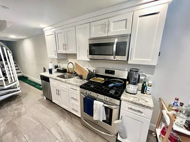 3 bed, 2.5 bath apartment for rent at 3 Stillman Pl Unit 1, North End — photo 3 of 11