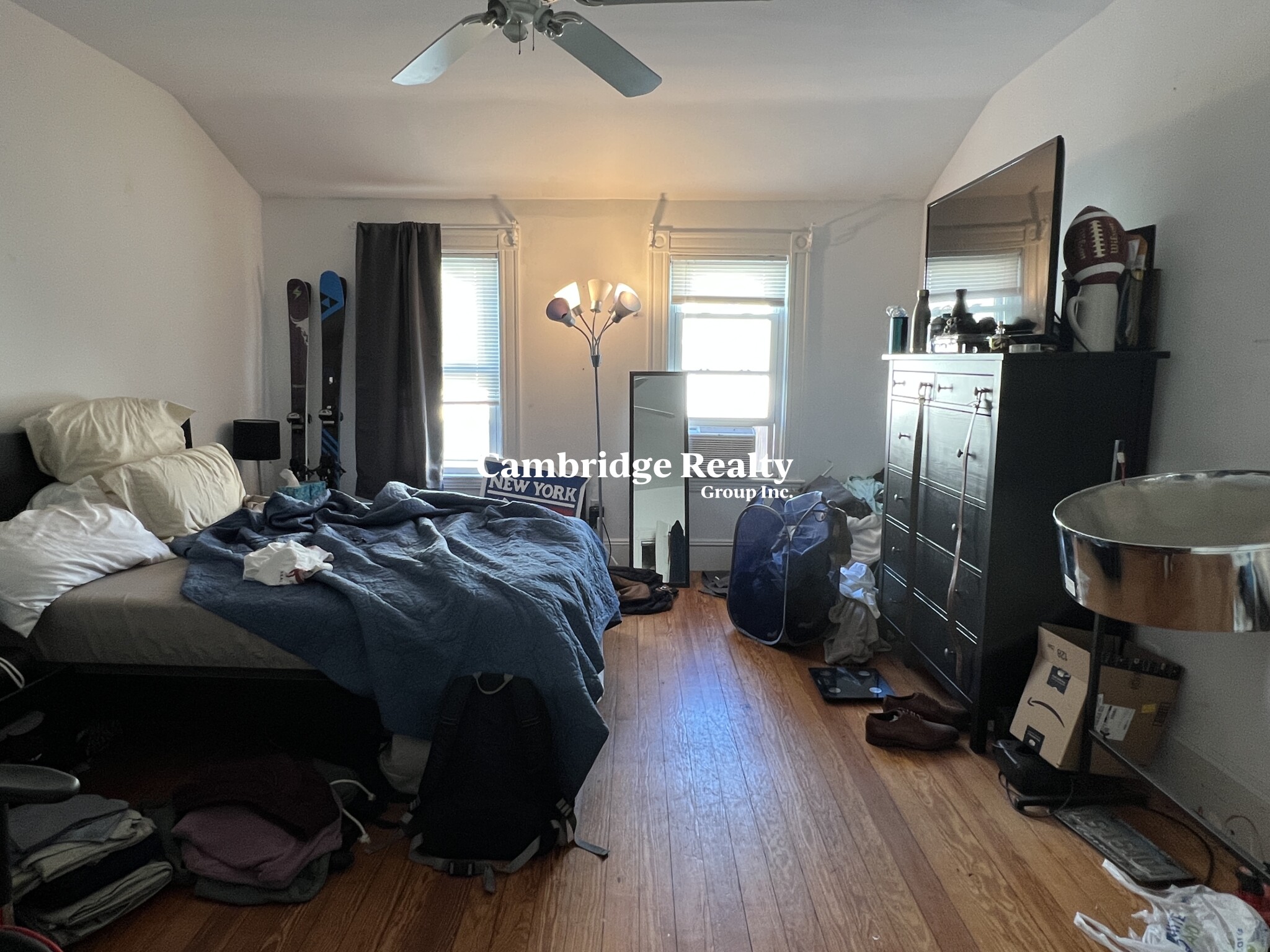 4 bed, 2 bath apartment for rent at 25 Spencer Ave Unit 2, Magoun Square — photo 9 of 14