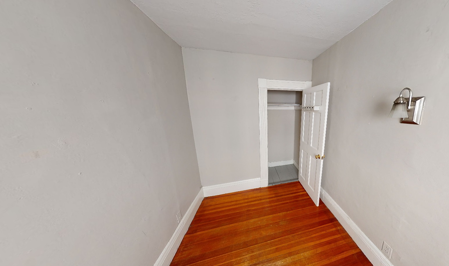 1.5 bed, 1 bath apartment for rent at 56 Hancock St Unit 4T, Riverside — photo 10 of 11