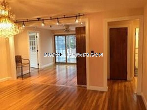 3 bed, 3 bath apartment for rent at 49 Hackensack Rd Unit A, Chestnut Hill — photo 7 of 8