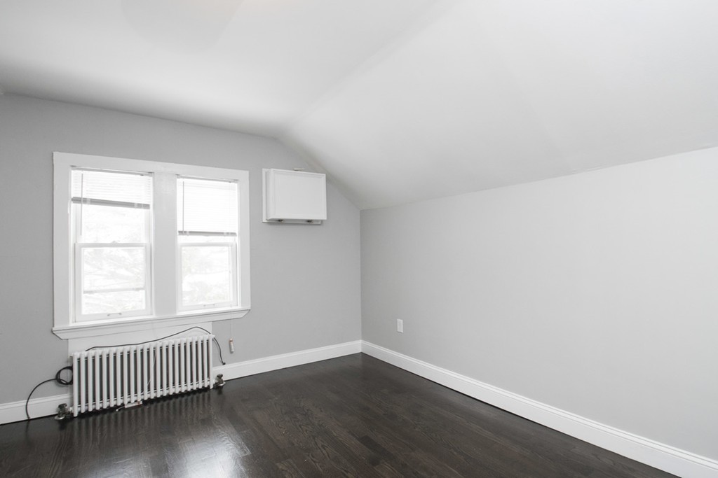 5 bed, 2.5 bath apartment for rent at 45 Gladstone St Unit 2, East Boston — photo 10 of 13
