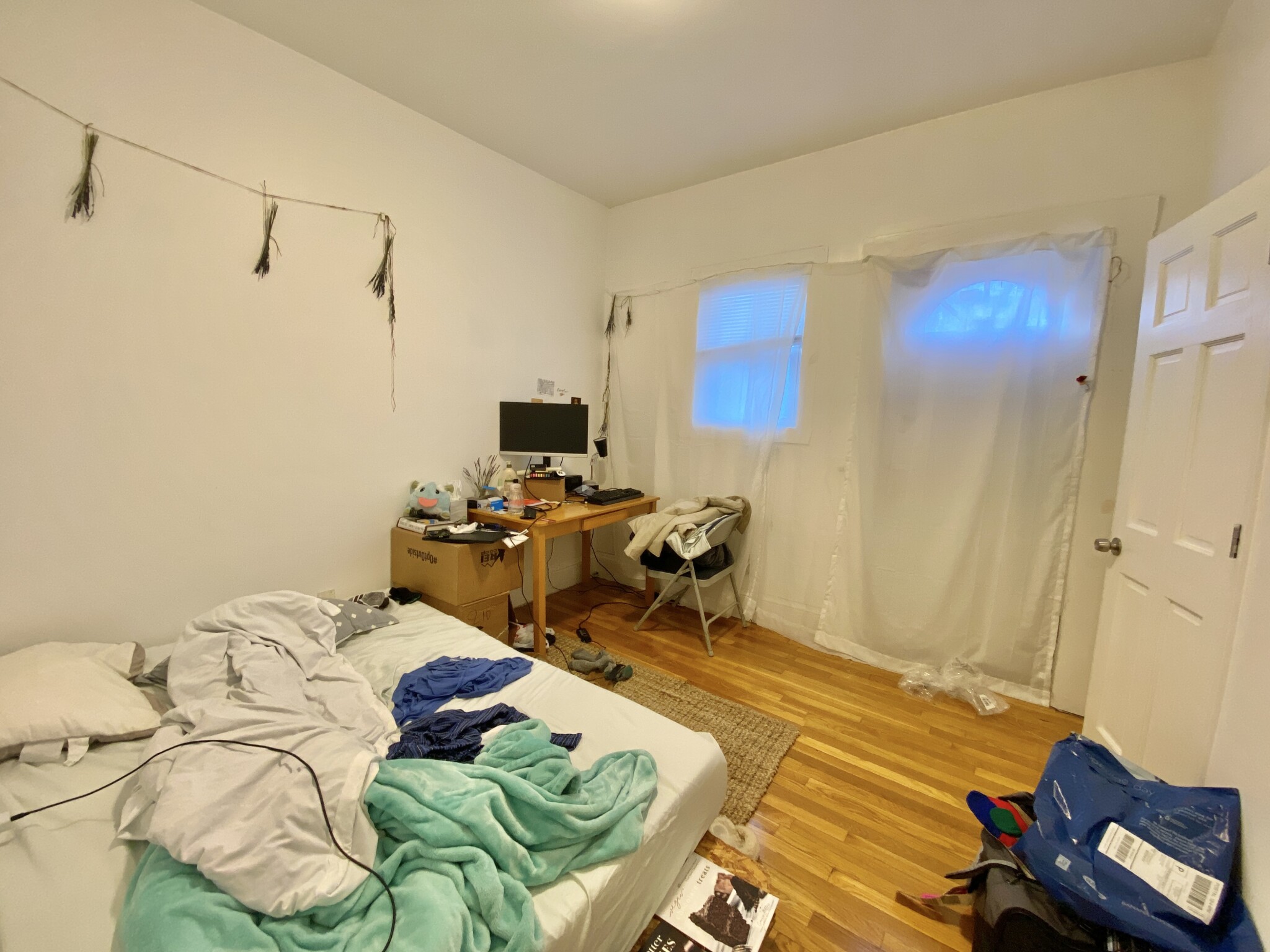 3 bed, 1 bath apartment for rent at 13 Higgins St Unit T, Allston — photo 9 of 17