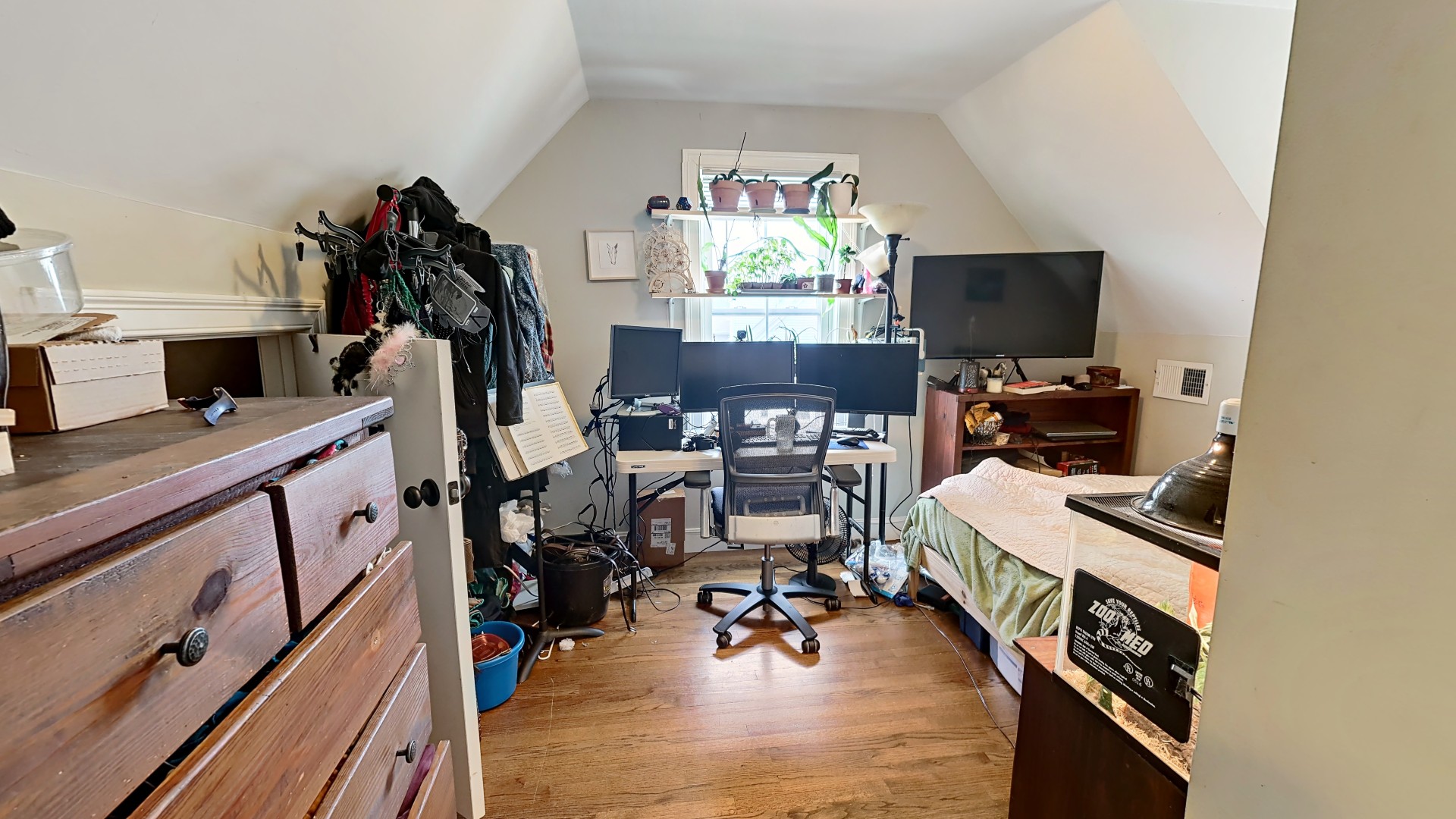 4 bed, 2 bath apartment for rent at 56 Neponset Ave Unit 2, Roslindale — photo 9 of 14