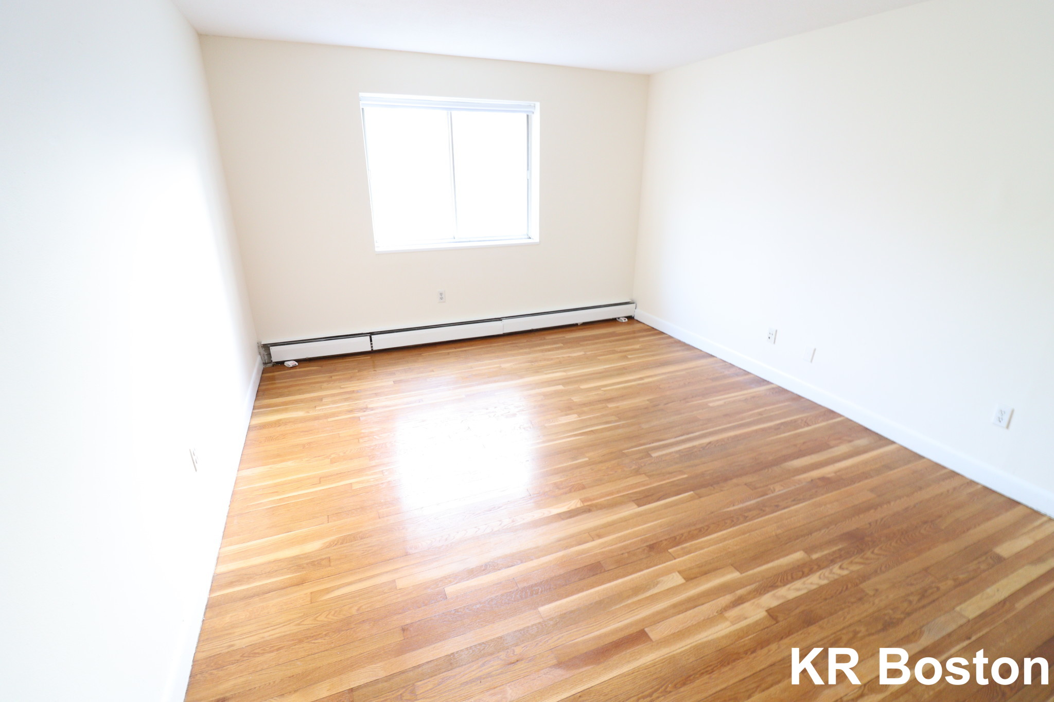 1 bed, 2 bath apartment for rent at 90 Gardner St Unit 17.,, Allston — photo 1 of 4