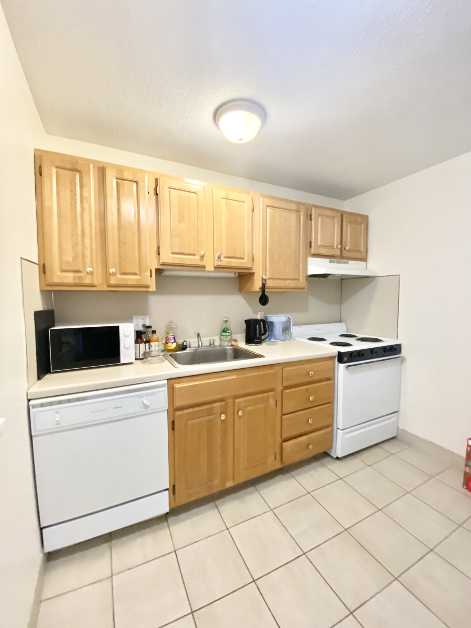 1 bed, 2 bath apartment for rent at 90 Gardner St Unit 17.., Allston — photo 1 of 3