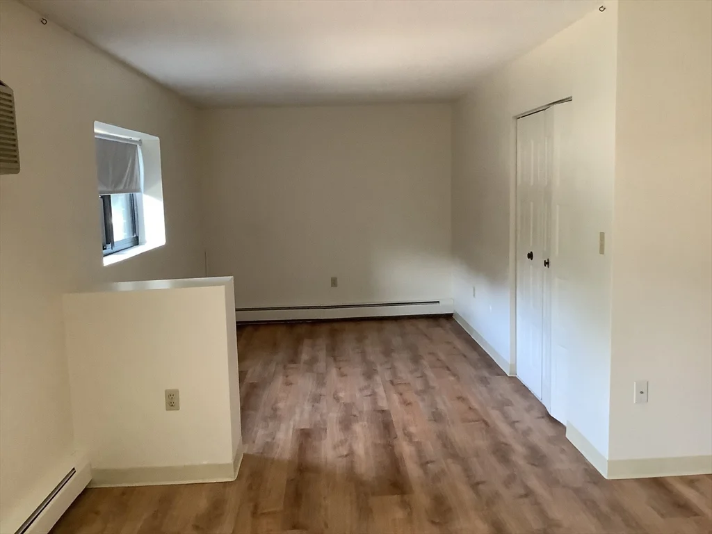 50 Cambridge Rd, Woburn