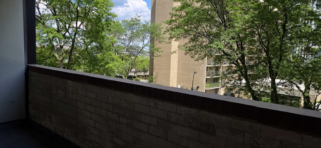 6 Whittier Pl, West End