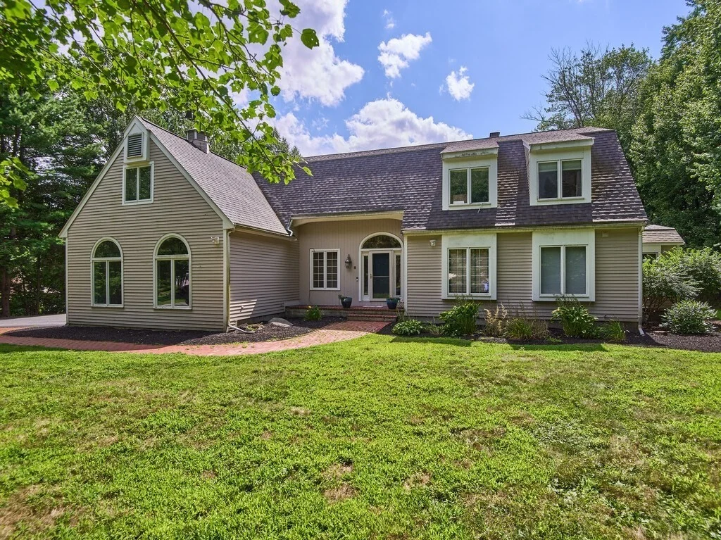 8 Kalamat Farms Circle, Shrewsbury