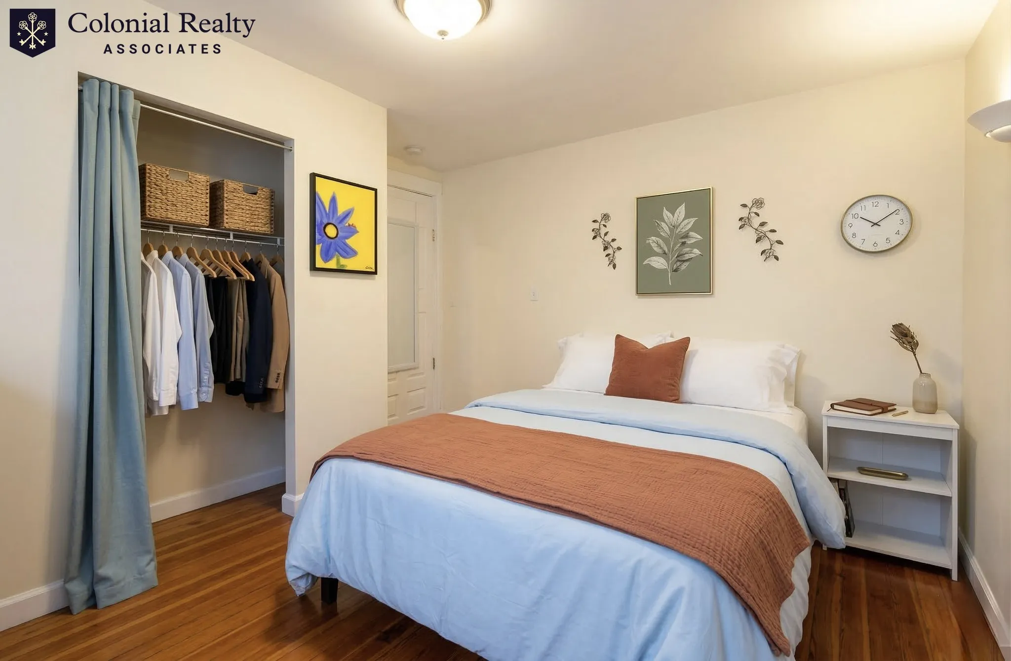 345 Market St, Oak Square