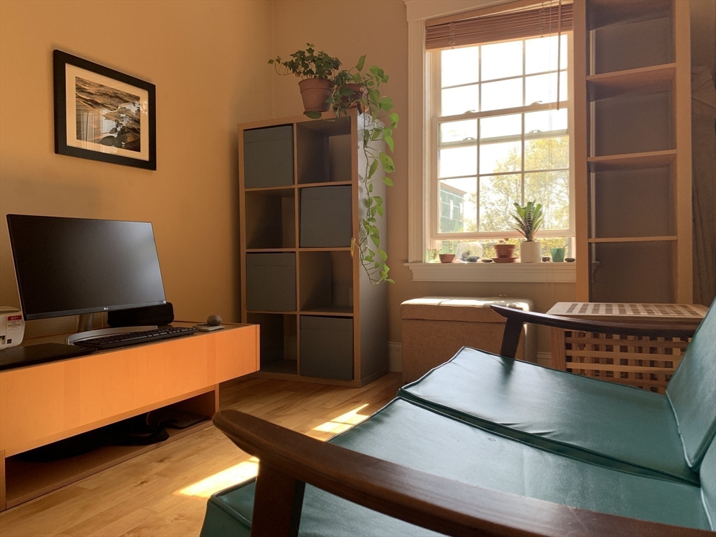 22 Ward St, South Boston