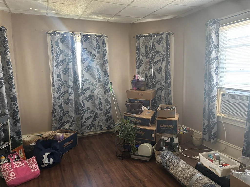 934 County St, Fall River