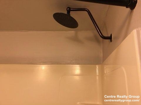 11 Beecher Ter, Thompsonville