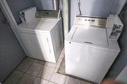 18 Essex St, North Quincy