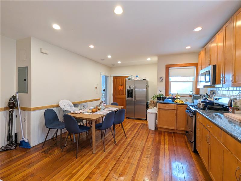 36 Orchard St, Medford