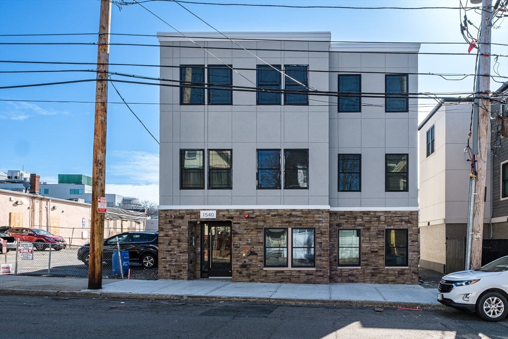 1540 North Shore Rd, Revere