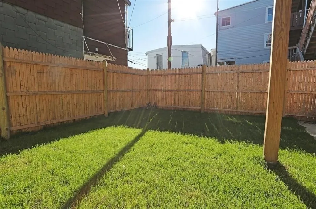 249 Lexington St, Eagle Hill