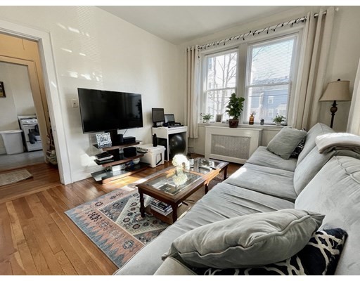 71 Martin St, Neighborhood Nine