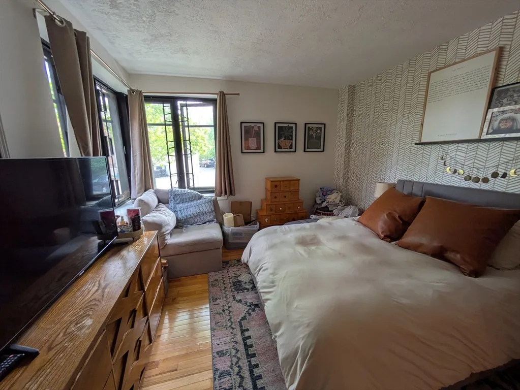 65 Strathmore Rd, Brighton