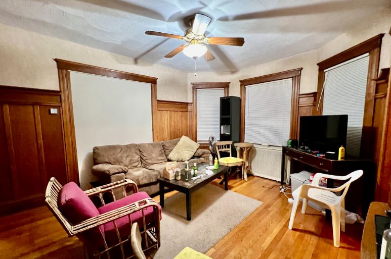 59 Quincy St, Medford