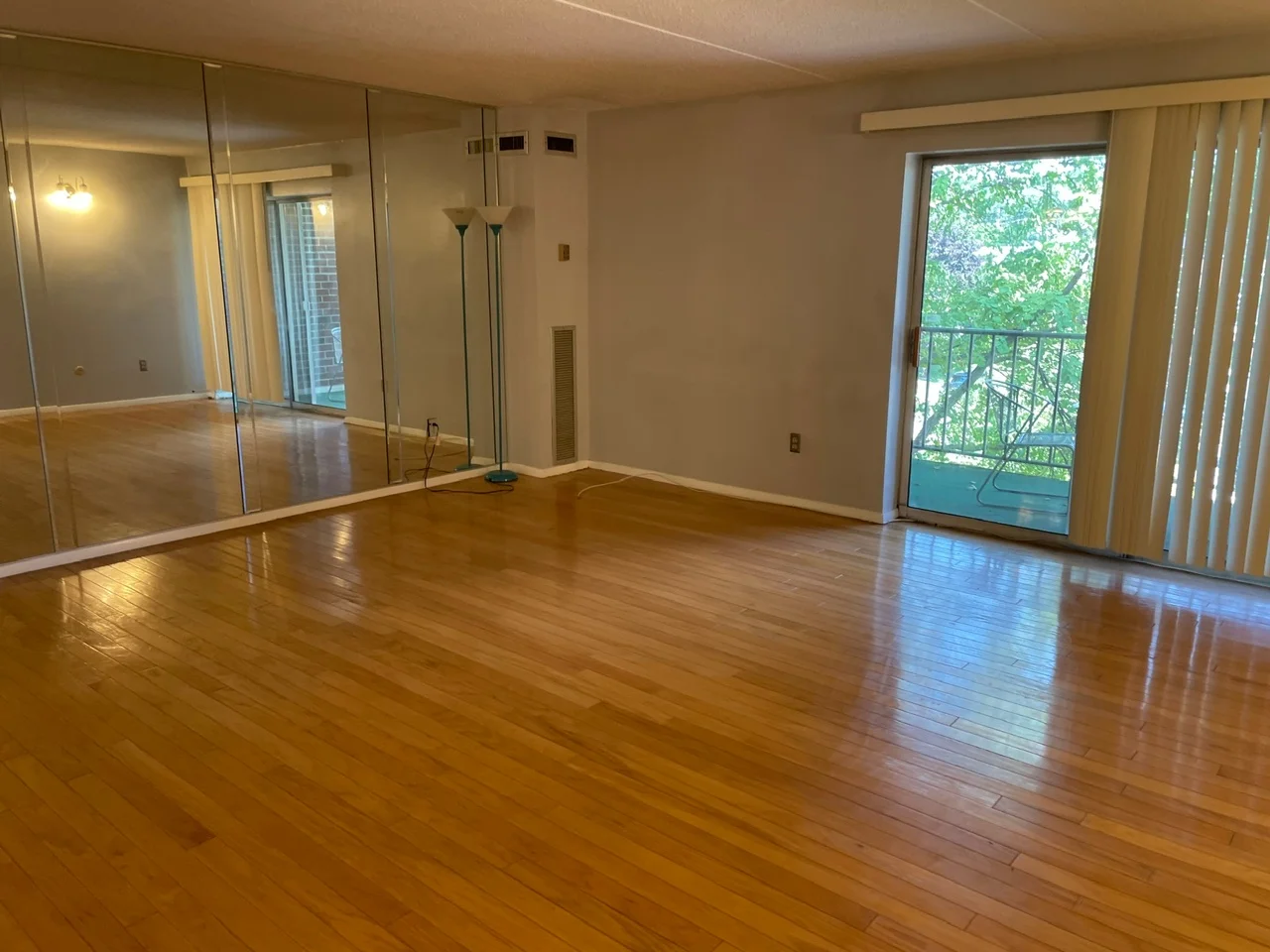 56 Broadlawn Park, Chestnut Hill