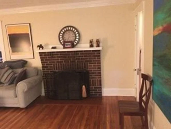 4 Harvard Rd, Belmont