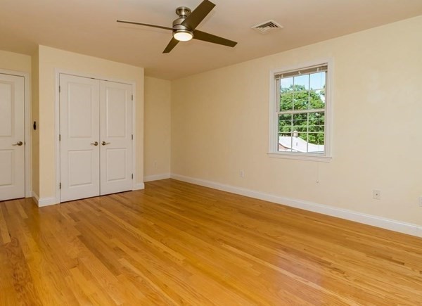 37 Hiawatha Ave, Waltham