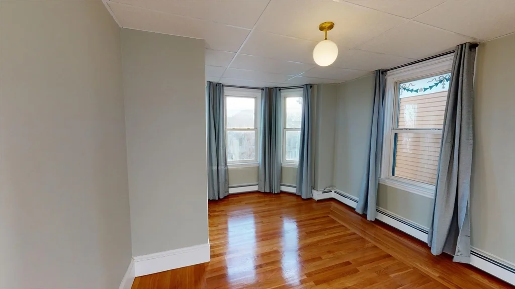 823 Dorchester Ave, Dorchester