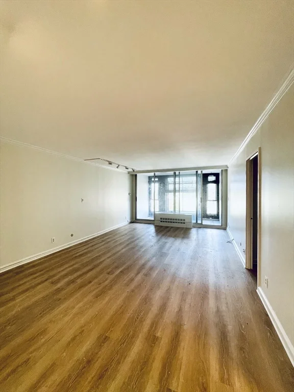 33 Pond Ave, Brookline Village