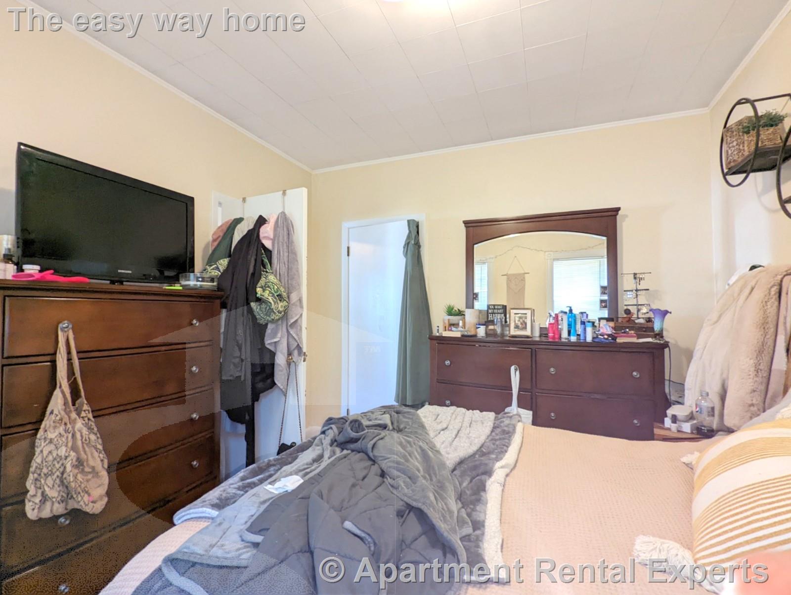 7-9 Belknap St, Teele Square