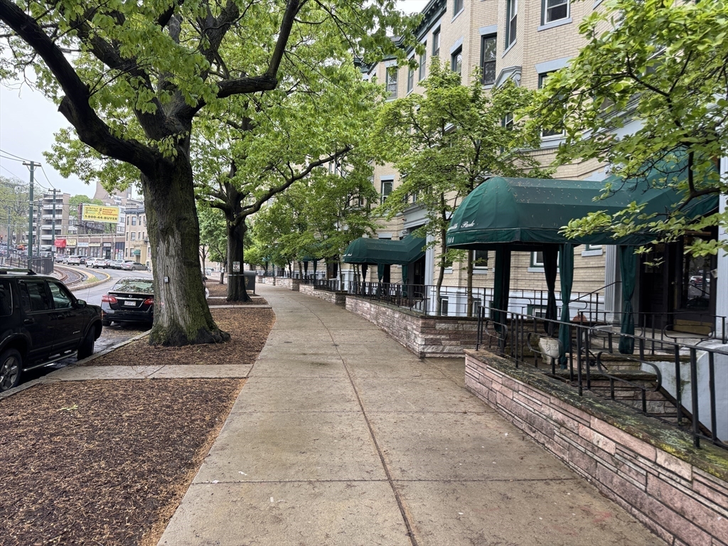 1409 Commonwealth Ave, Brighton