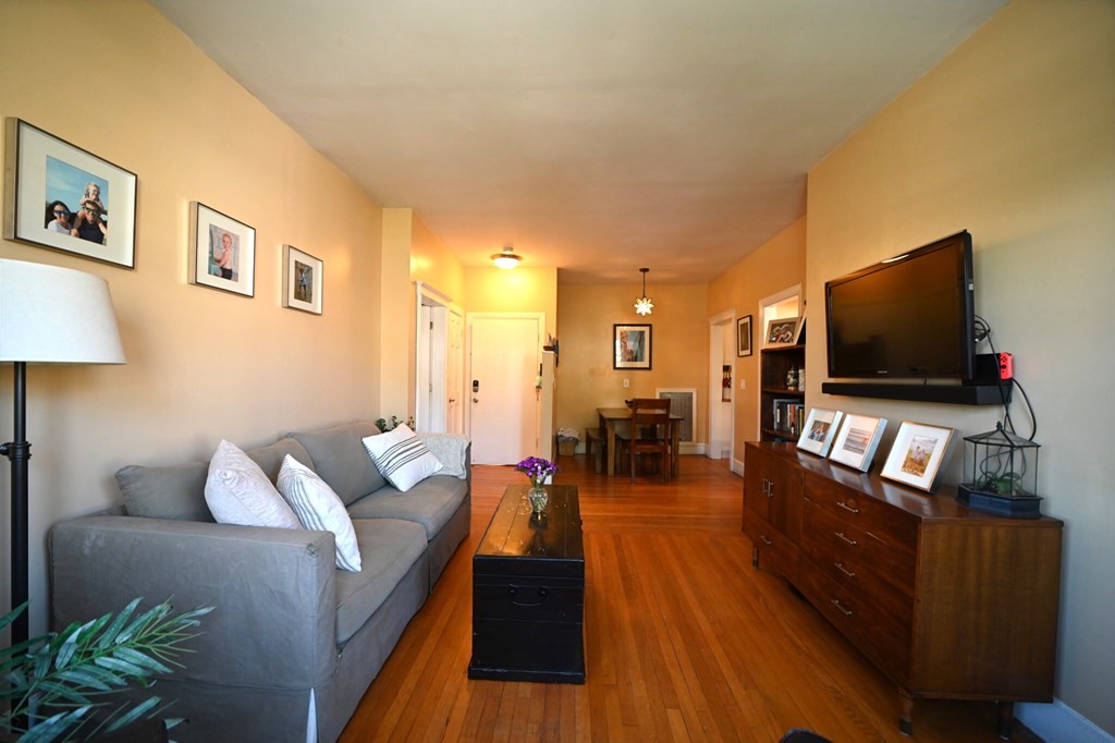 98 St Paul St, Coolidge Corner