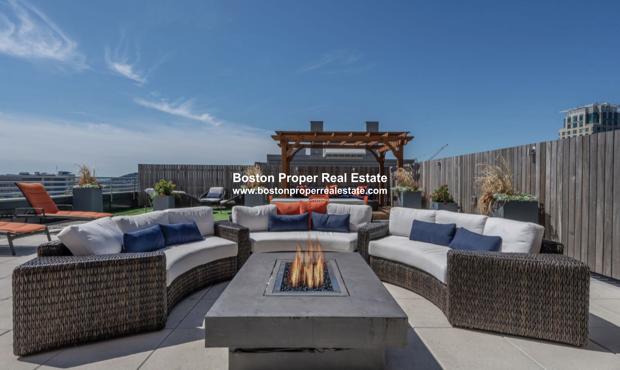 99 Kneeland St, Chinatown