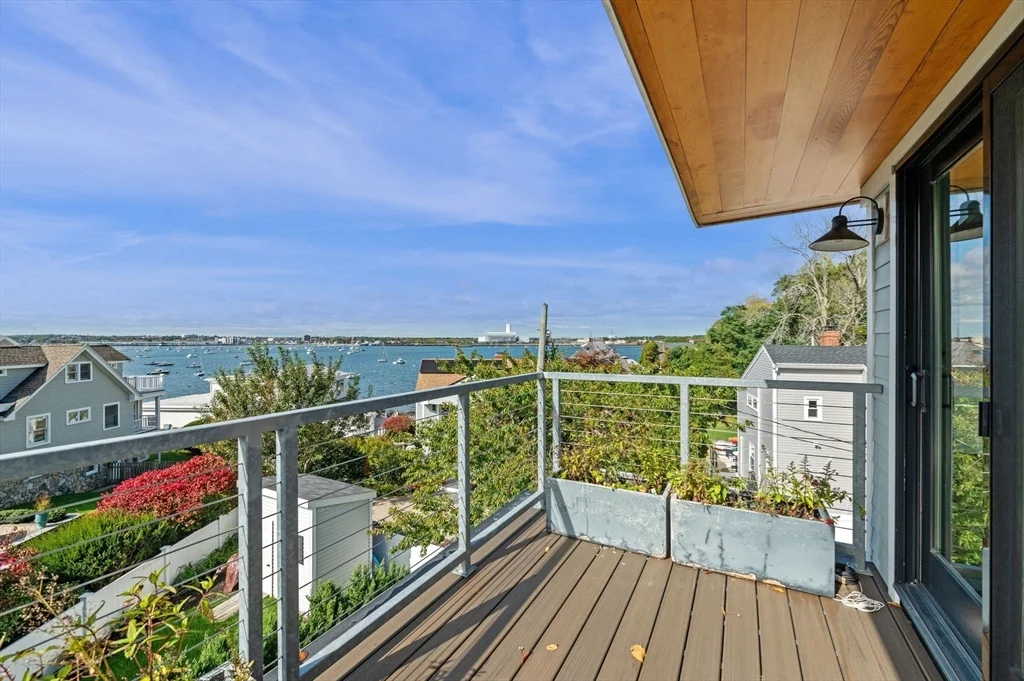 99 Naugus Ave, Marblehead