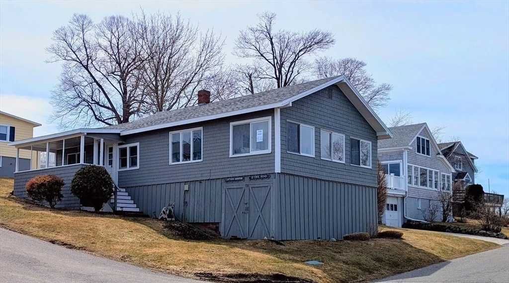12 Cove Rd, Little Neck