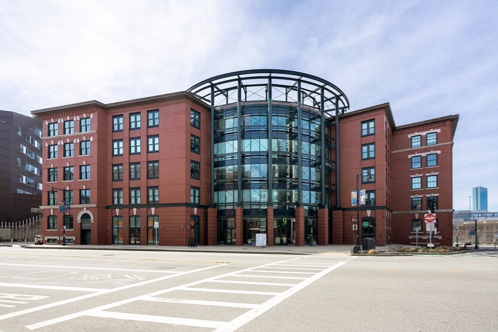 9 West Broadway, South Boston