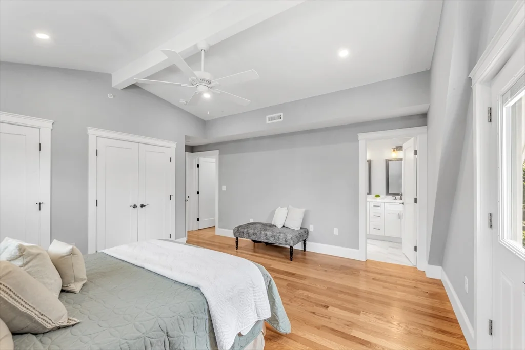 31 Woodlawn, Jamaica Plain