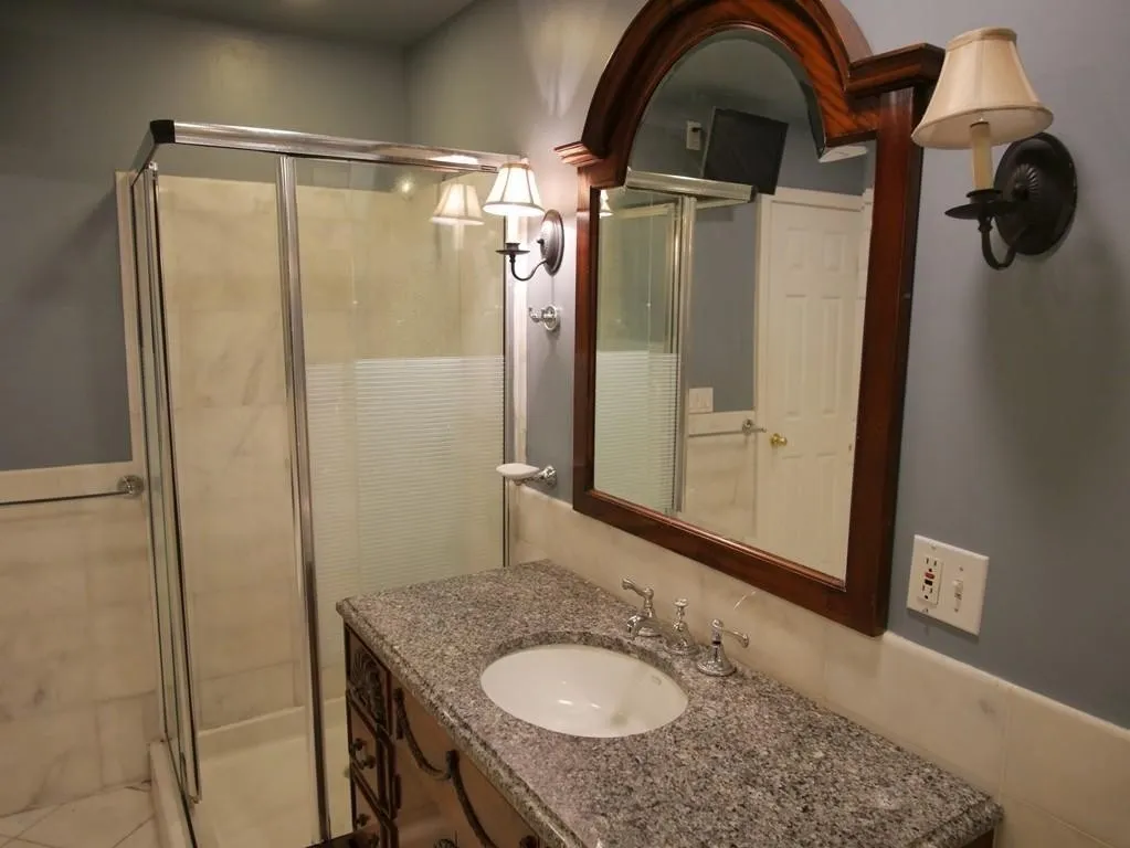 32 Warwick St, South End