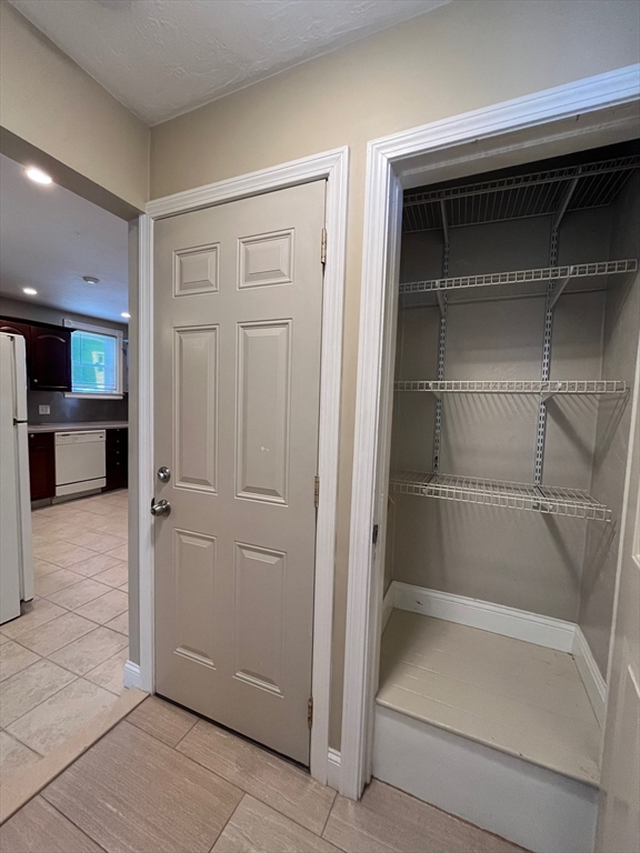 2 Woodville Park, Roxbury