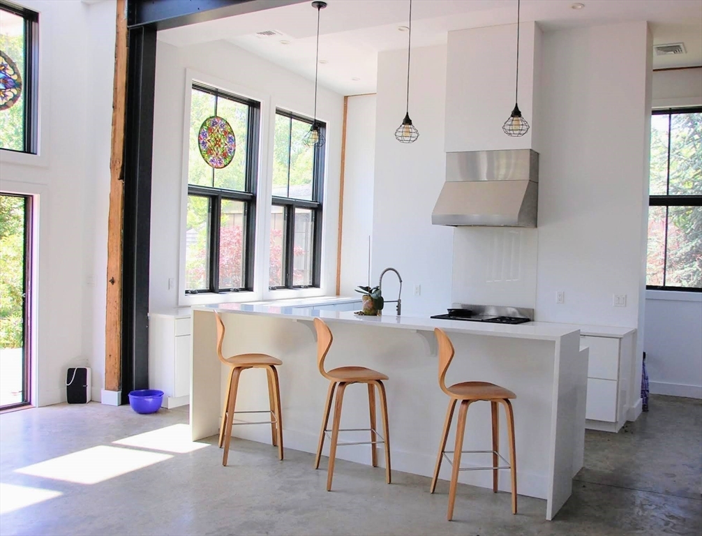 365 N Main, North Cohasset