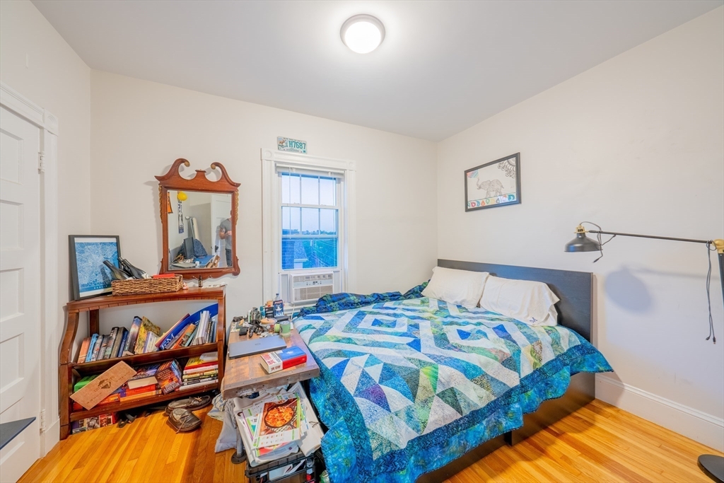 37 Magoun St, North Cambridge