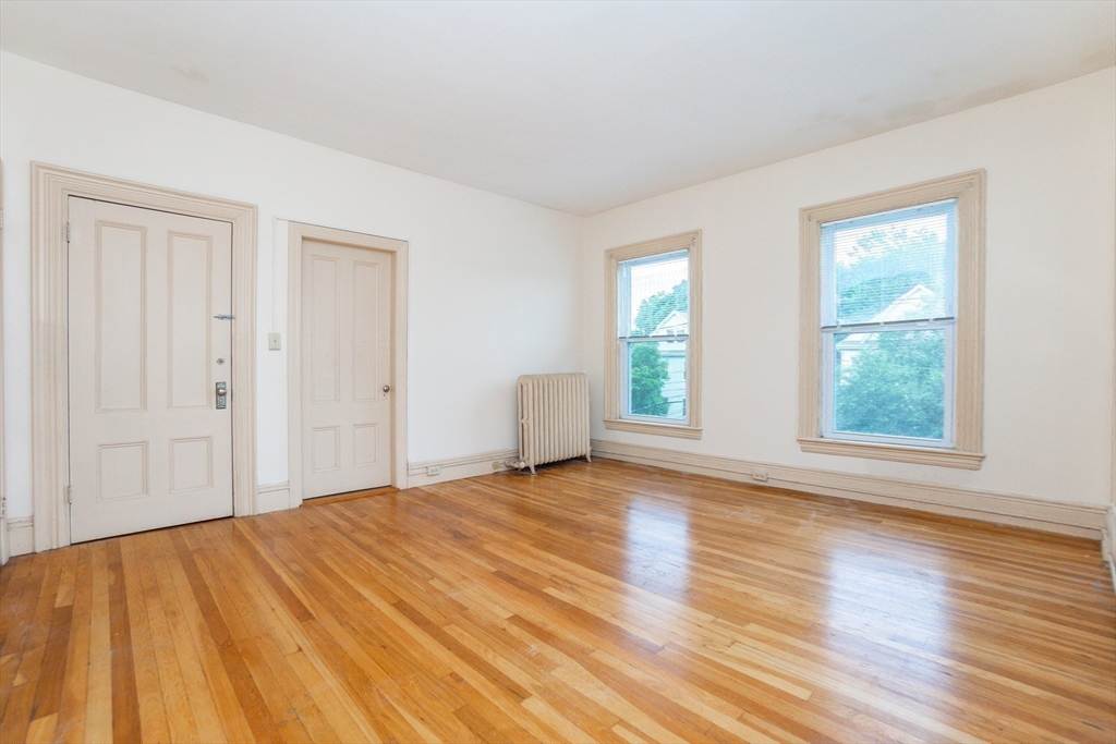 101 Central Ave, Newtonville