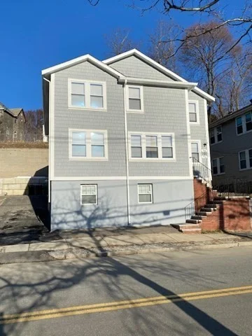 96 Walnut St, Mount Auburn