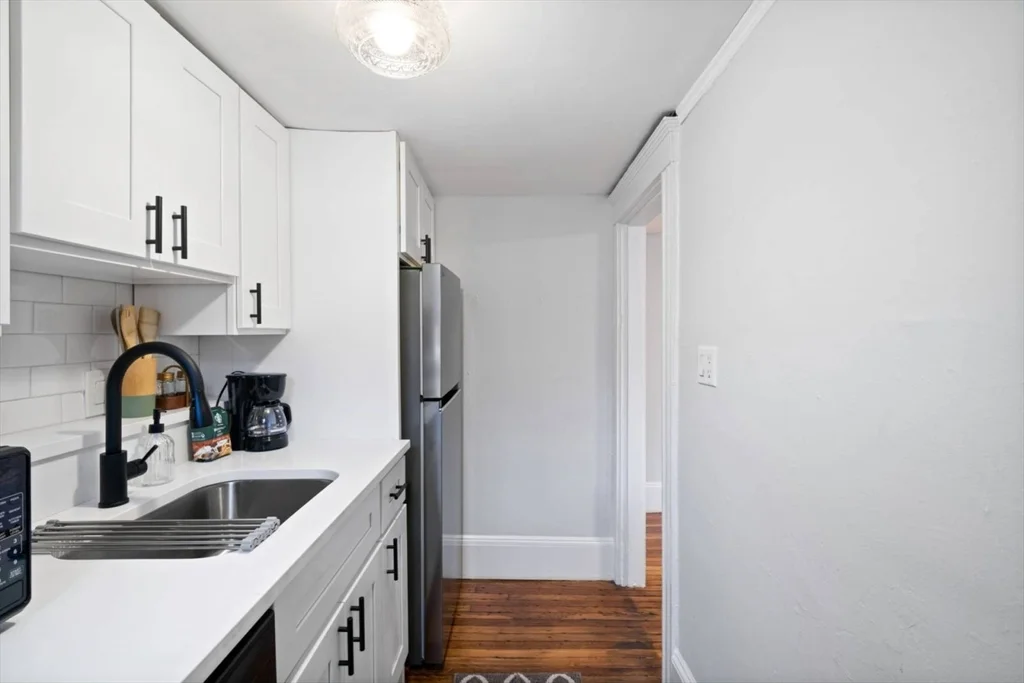 102 Revere, Beacon Hill