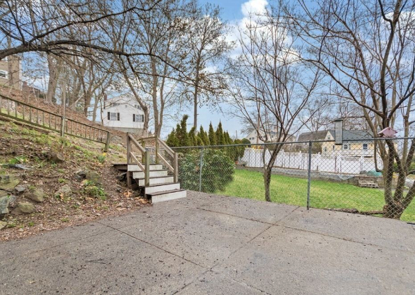 436 Waverley Oaks Rd, North Waltham