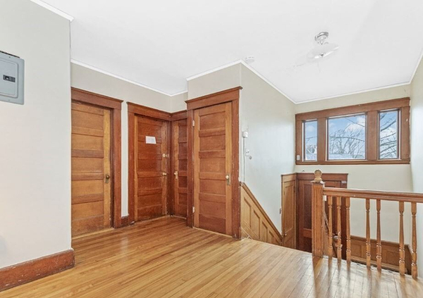 436 Waverley Oaks Rd, North Waltham