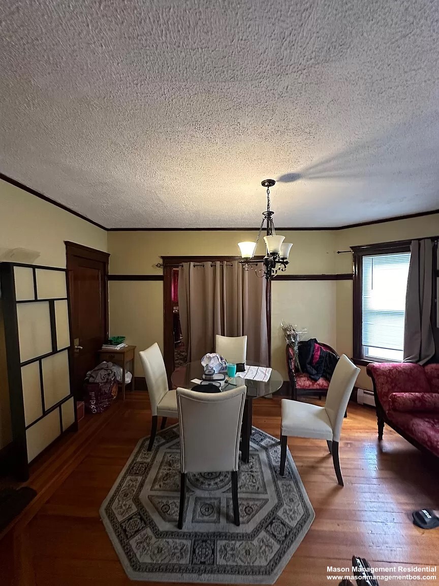 4 bed, 1 bath apartment for rent at 4379 Washington St Unit 1, Roslindale — photo 2 of 10